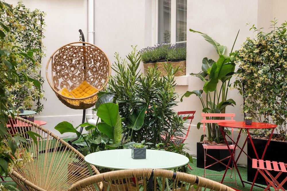 Avalon Cosy Hotel Paris Gare du Nord 48/50