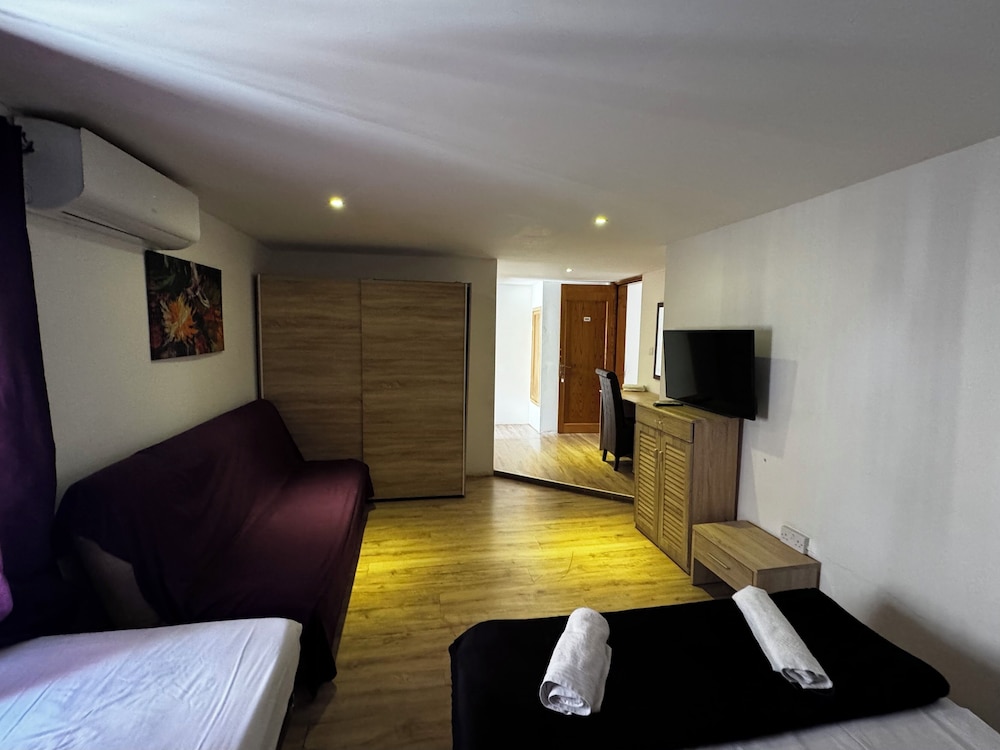Pierre De Soleil Guesthouse 12/31
