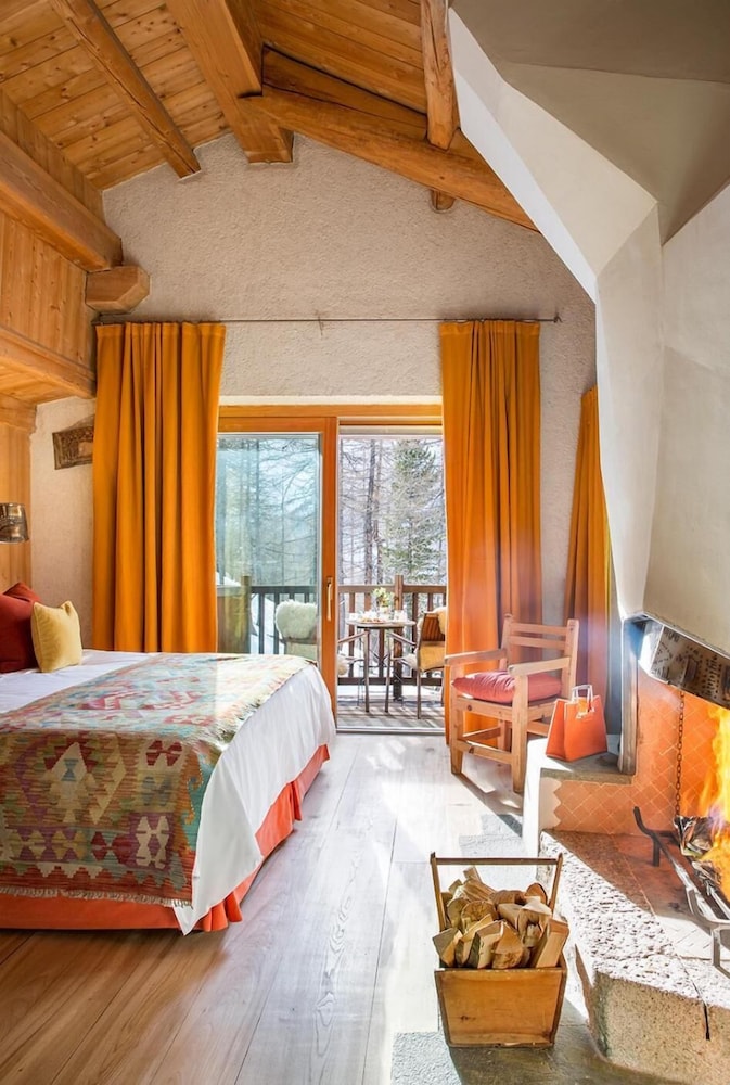 Saint Hubertus Resort 8/50