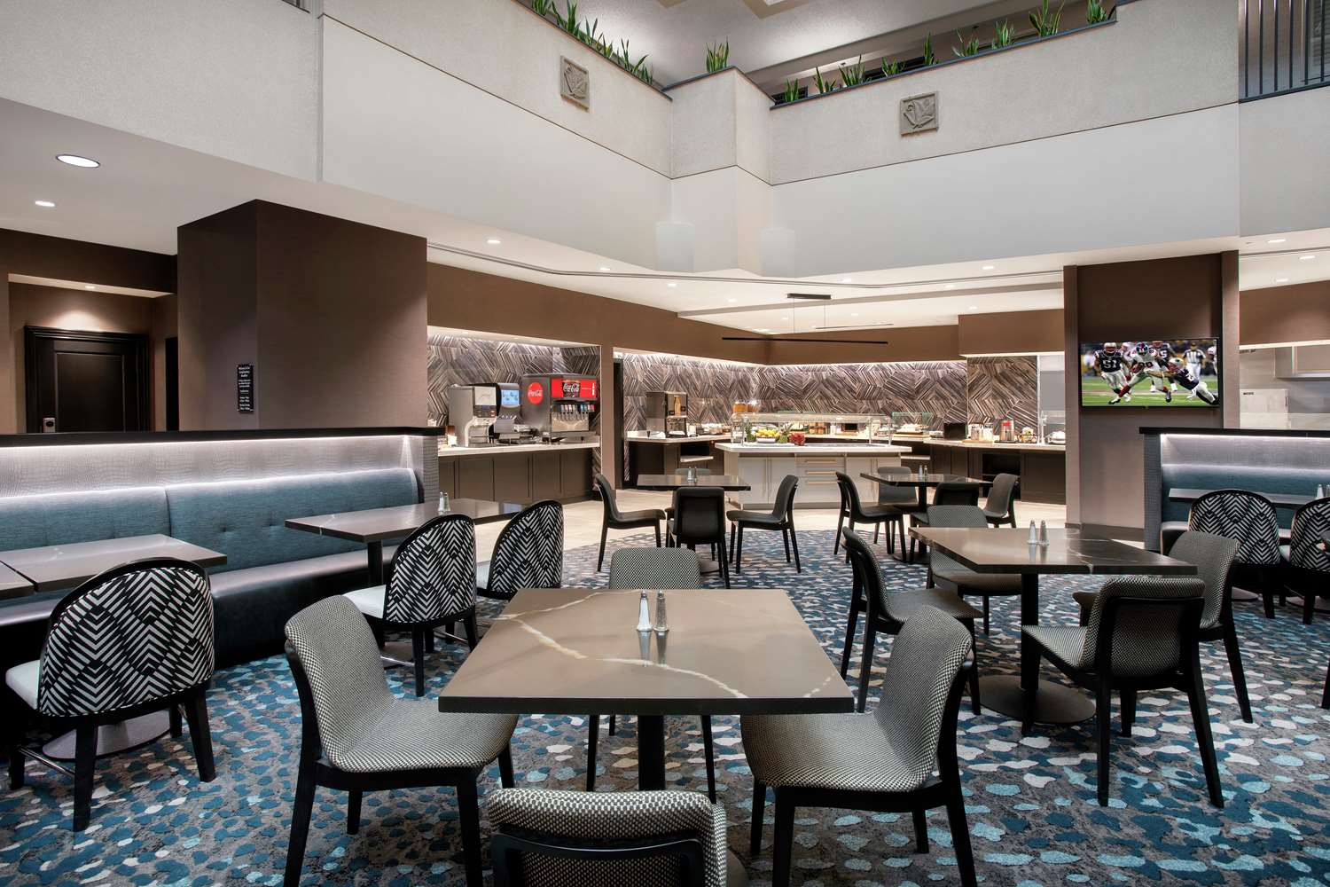 restaurant cafeteria