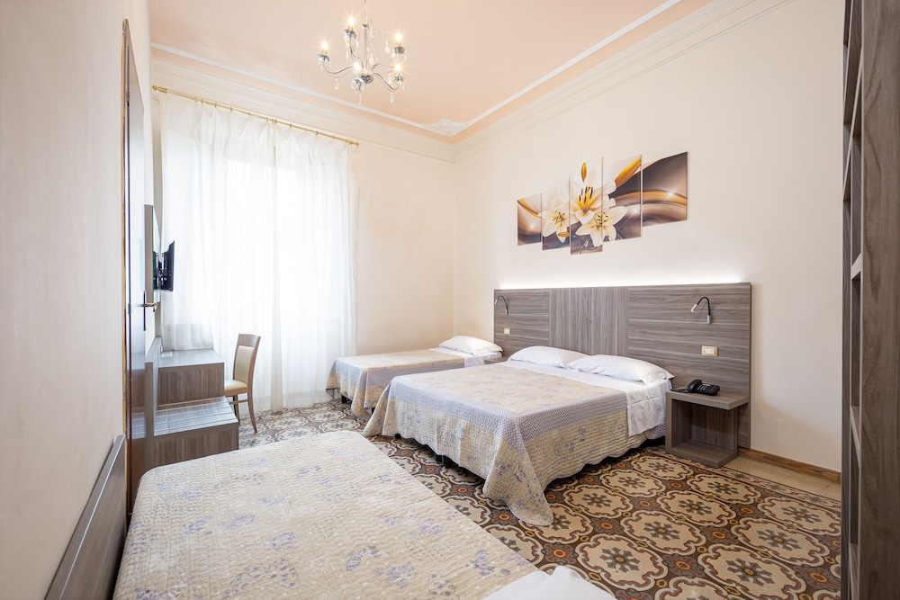Astrid Hotel 23/74