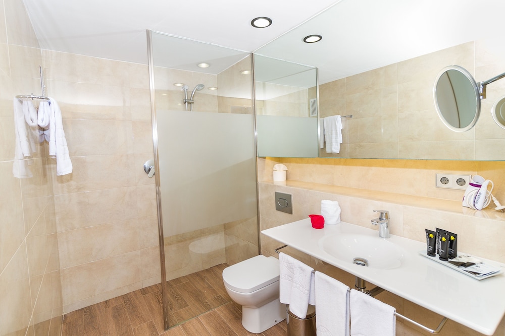 Eix Platja Daurada Hotel and Spa 96/97