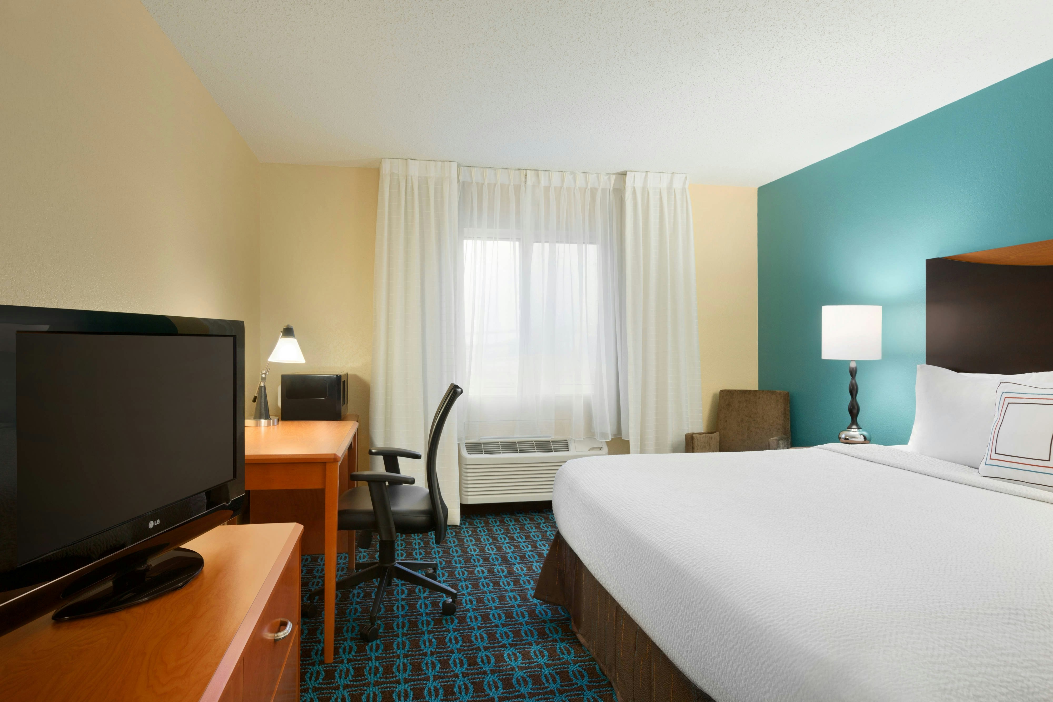 Room, Queen Bed