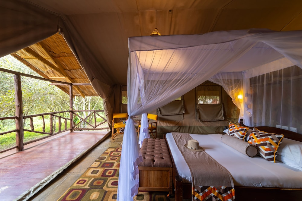 Sentrim Mara Lodge 12/47