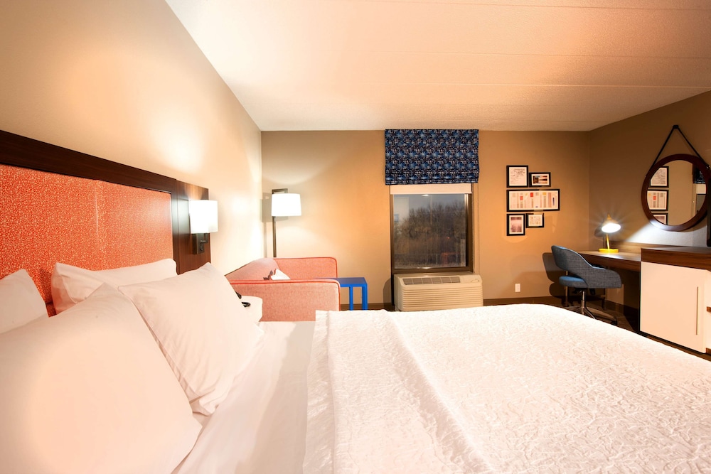 Hampton Inn Pennsville 23/48