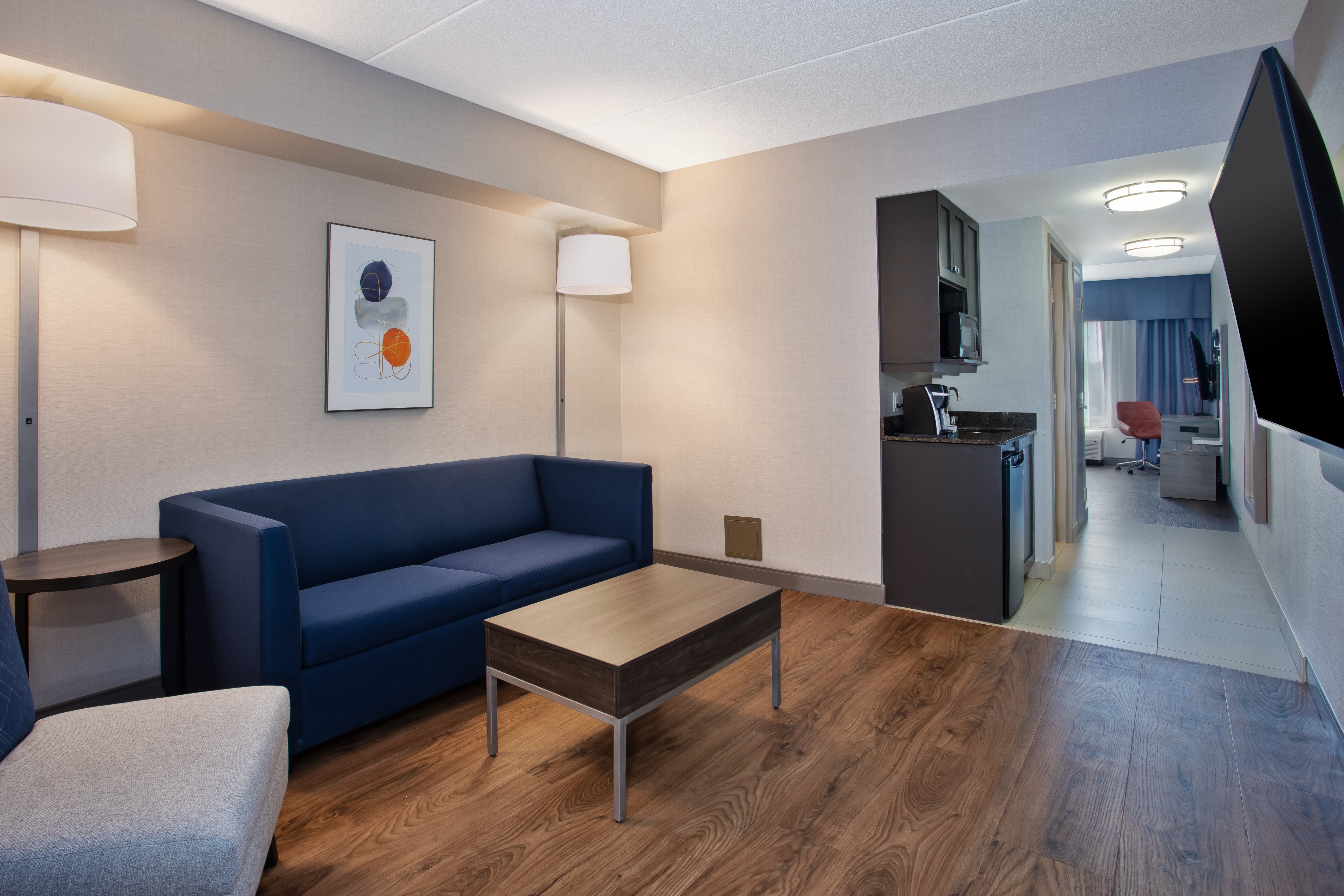 Holiday Inn Express Hotel Suites Kingston 52/72
