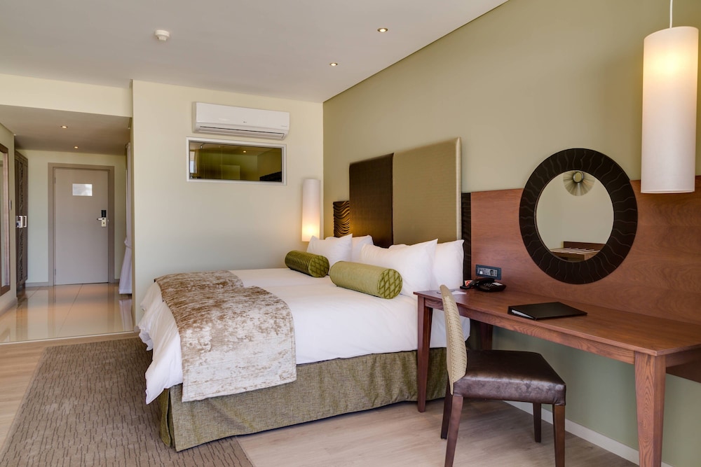Protea Hotel By Marriott Upington 7/46