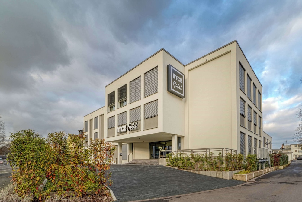 Vienna House Easy by Wyndham Bonn 8/56