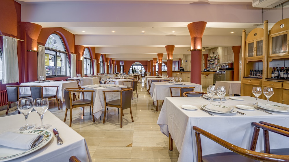Roc Blanc Hotel & Spa 44/50