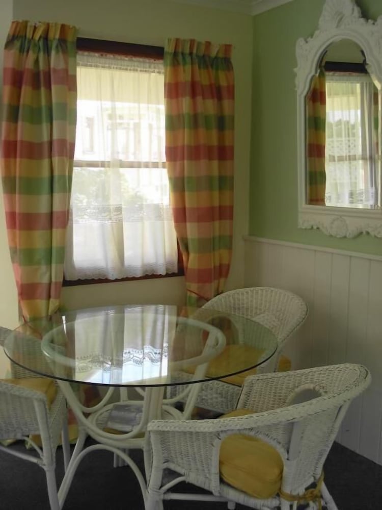 Ducks &amp; Drakes Boutique Motel &amp; Backpackers 43/43