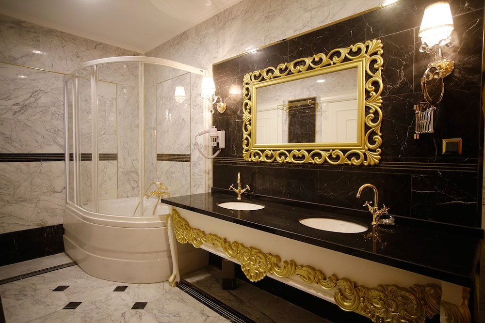 Vivaldi Park Hotel 65/66