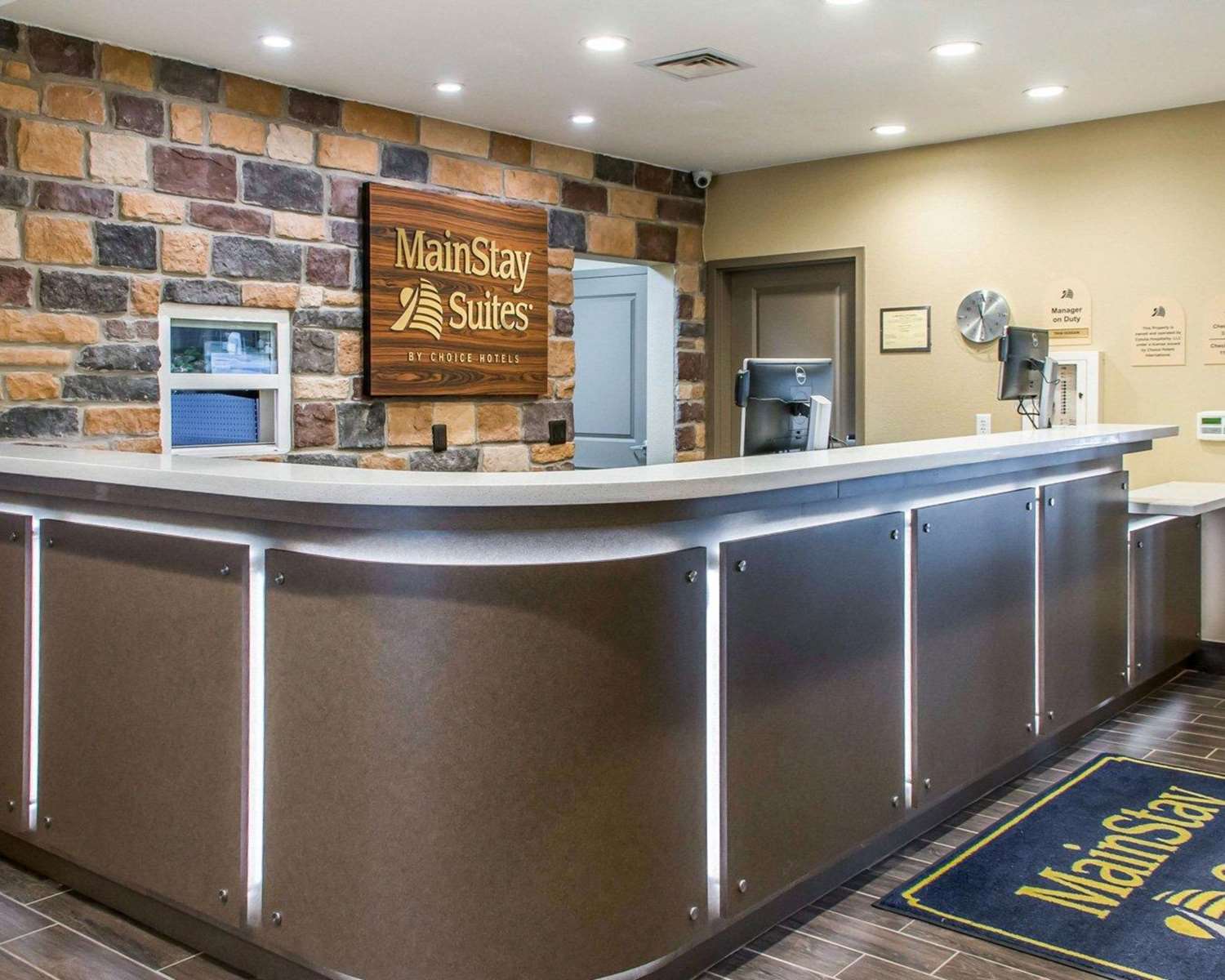 MainStay Suites Cotulla 9/37
