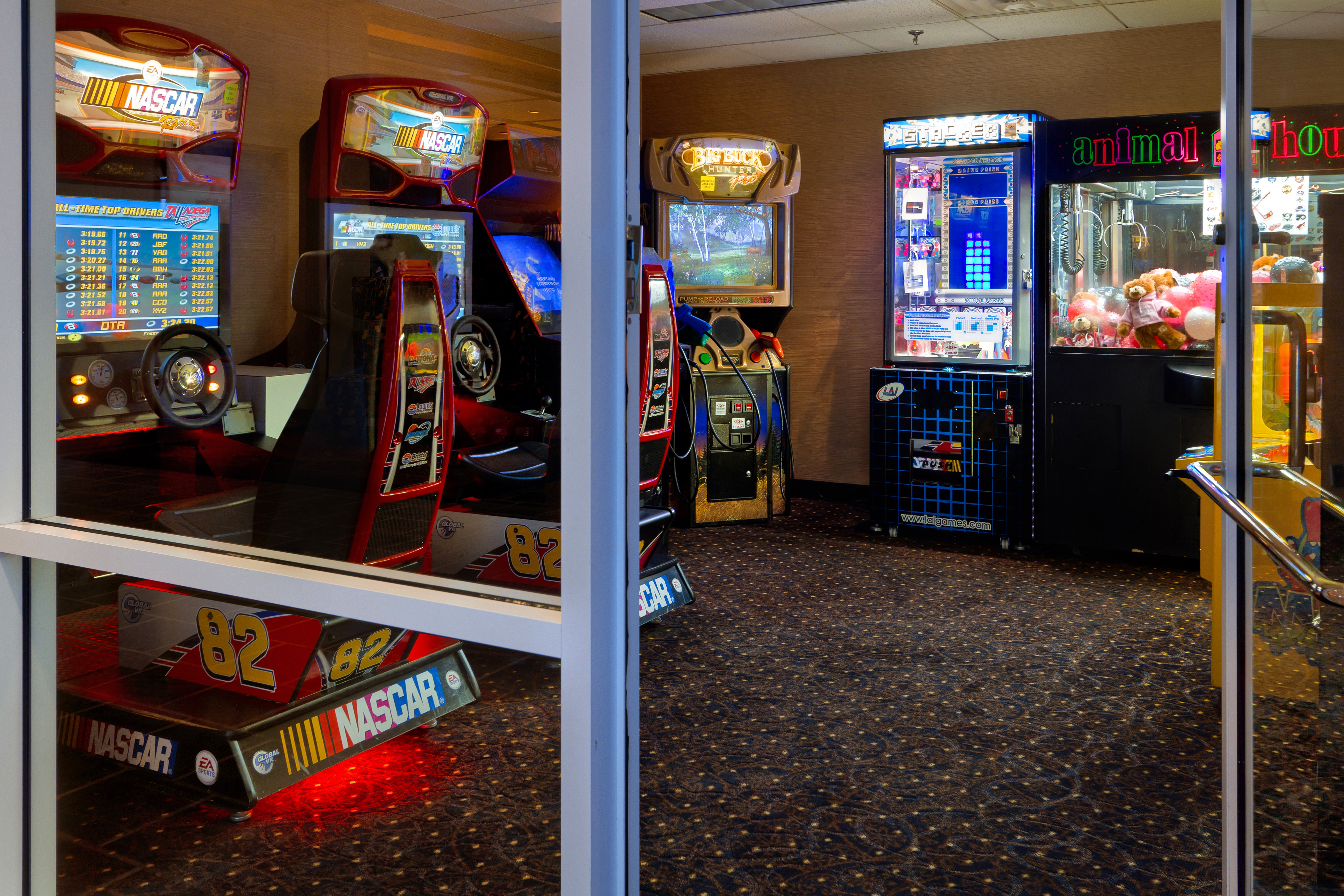 Crowne Plaza Minneapolis West 20/60