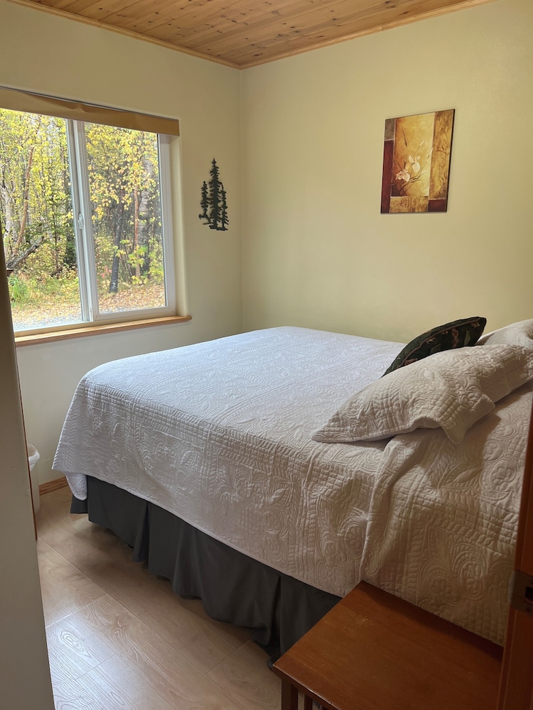 Alaska Adventure Unlimited Chalets 9/42