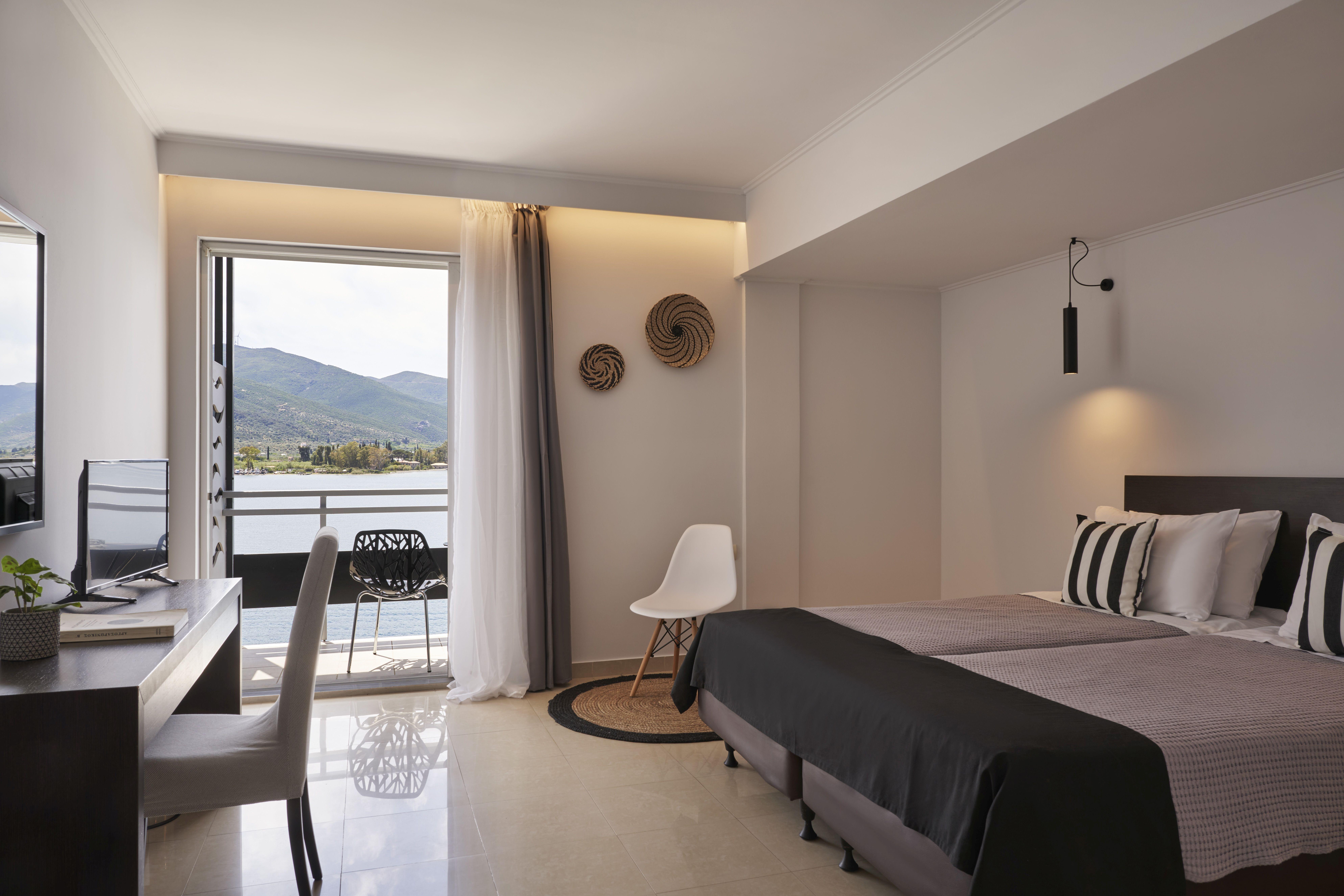 Classic, Double Bed, Sea View, Balcony or Terrace 3/4