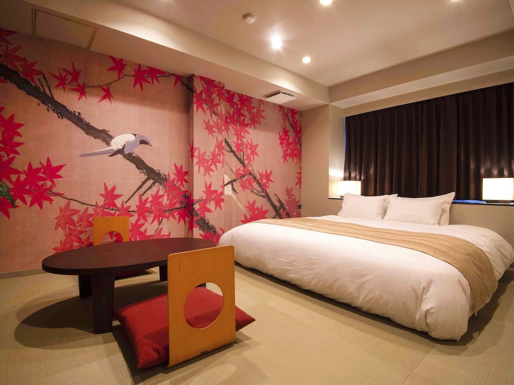 Reftel Osaka Airport Hotel 24/55