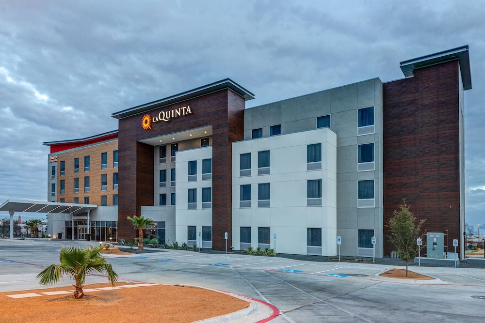La Quinta Inn & Suites by Wyndham Eagle Pass 4/42