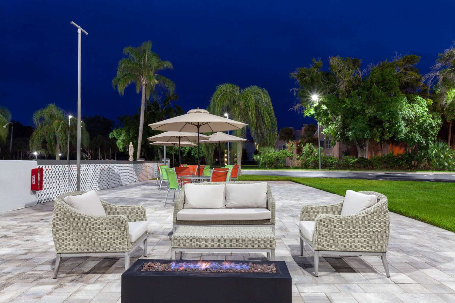 Nobile Hotel Parkway at Celebration Orlando 27/29