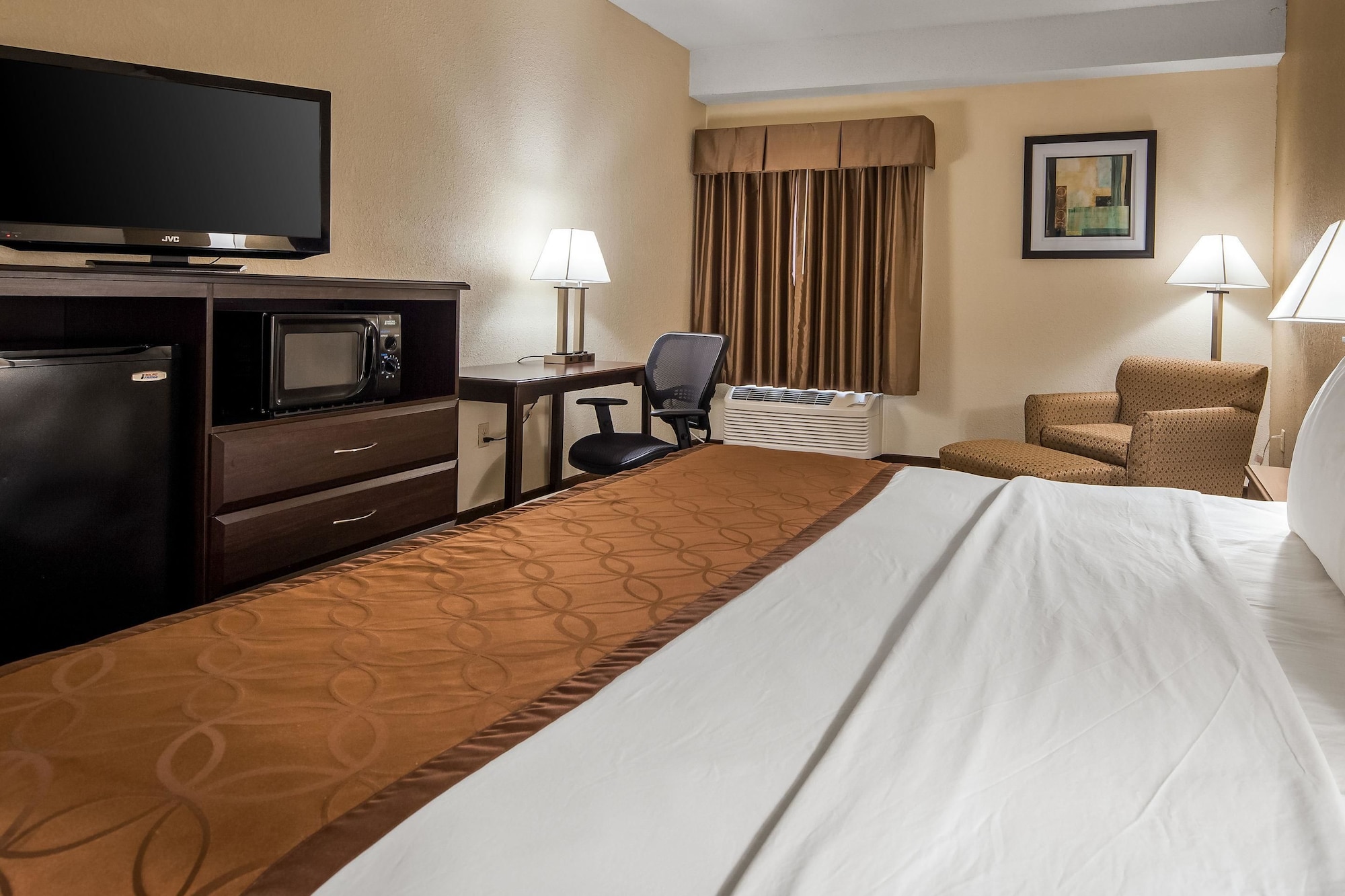 ROOM, KING BED, ACCESSIBLE