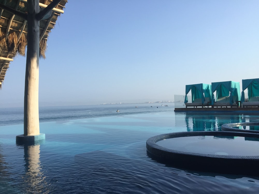 Almar Resort Luxury LGBT Beach Front Experience 56/59