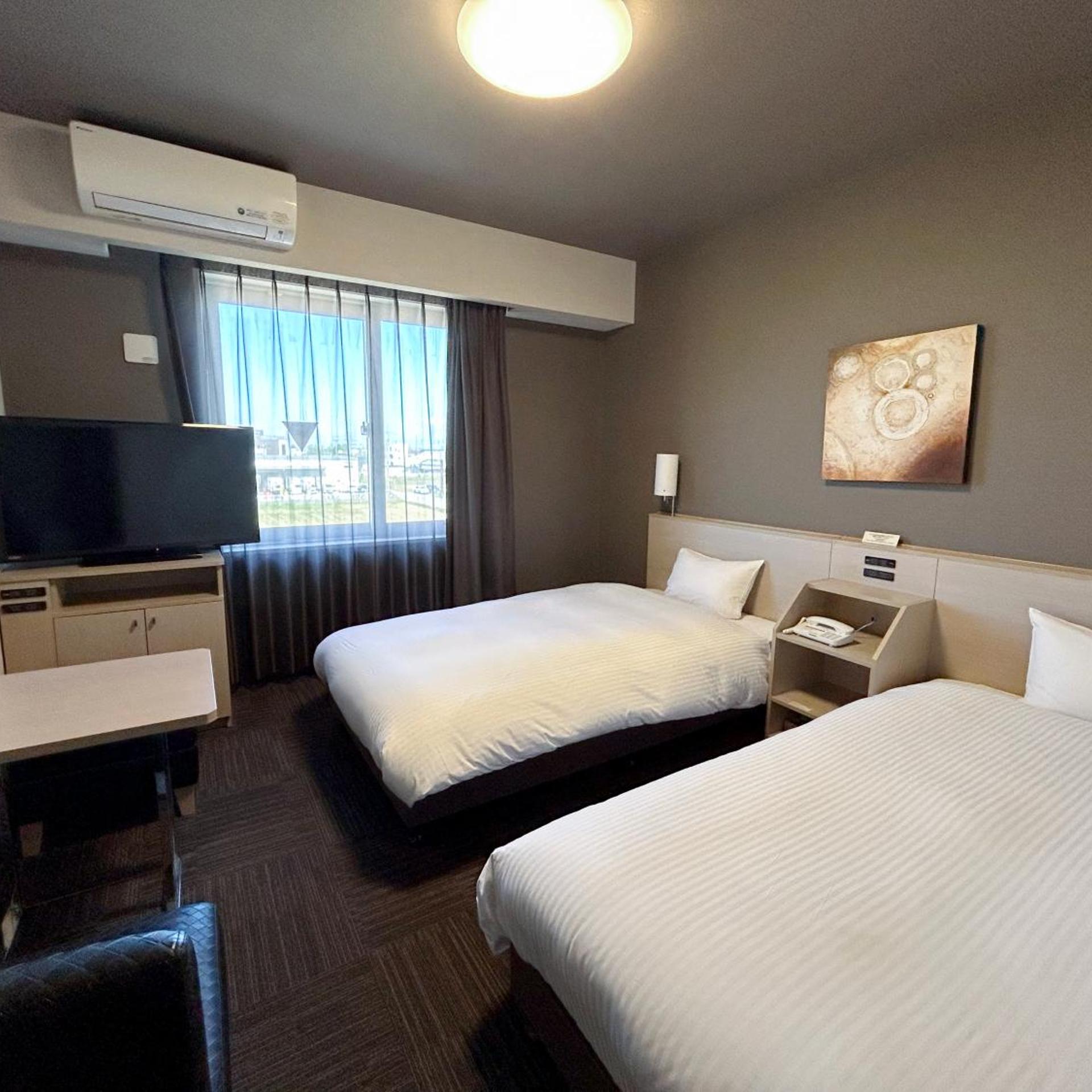 Room, Twin Beds, New Building, Smoking