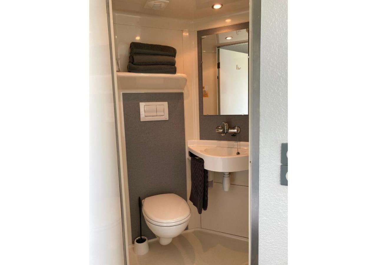 Room, Twin Beds
