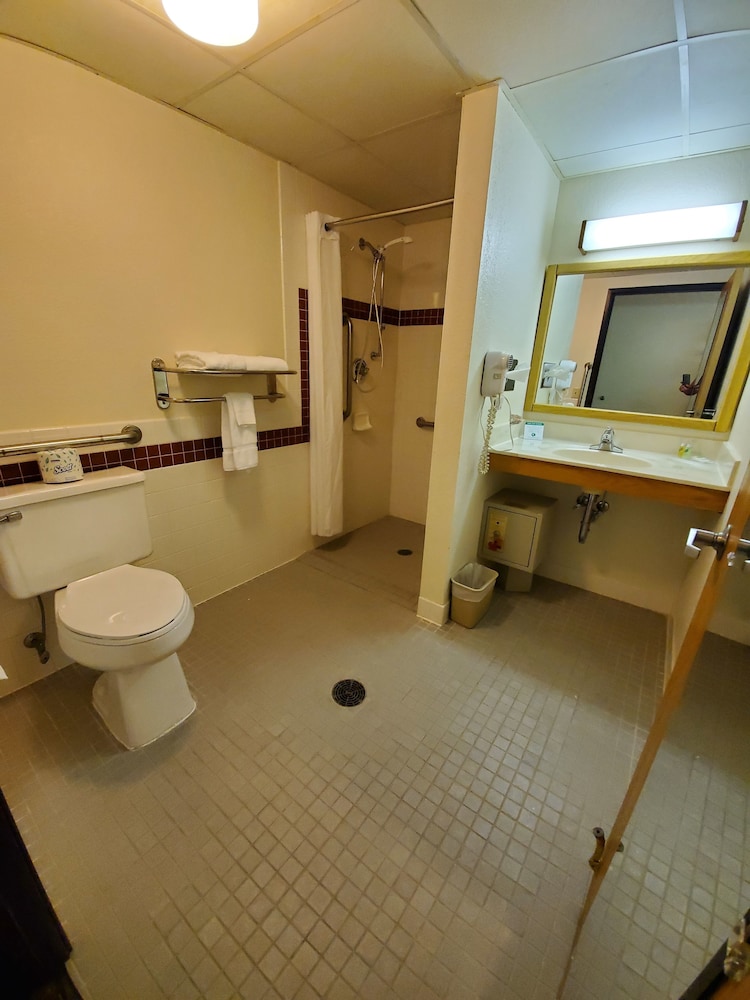 Boarders Inn & Suites Ripon 23/58