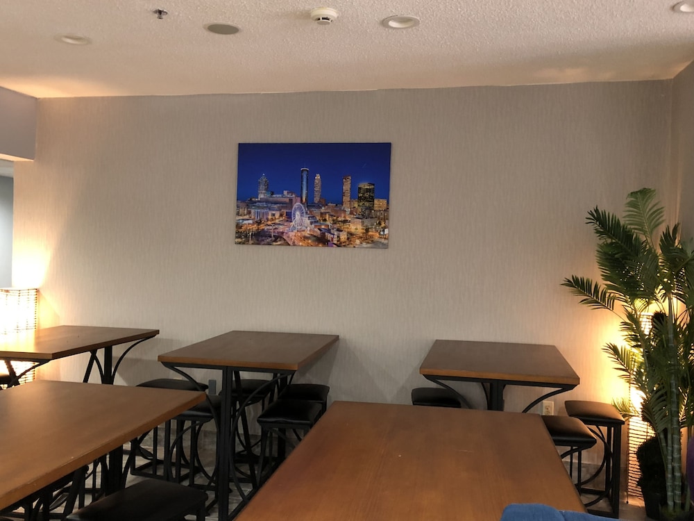 Microtel Inn Suites By Wyndham Stockbridge Atlanta I 75 38/58