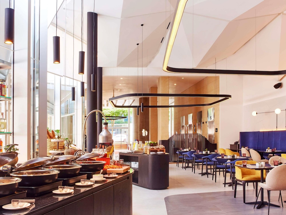 Pullman Lima San Isidro 34/49
