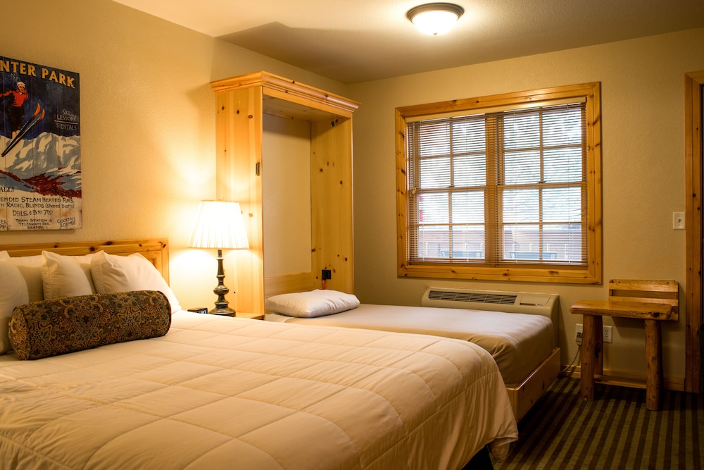 Classic, Murphy Bed, Queen Bed