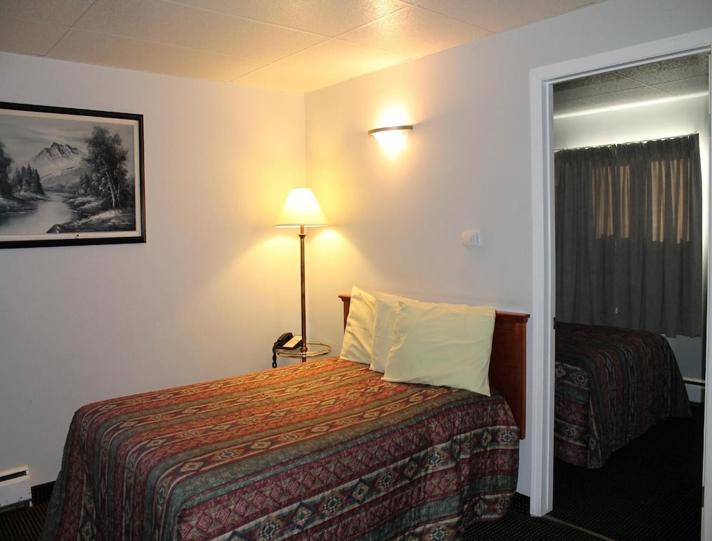 Tel Star Motel 6/50