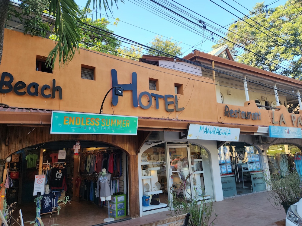 Hotel La Palapa 1/76