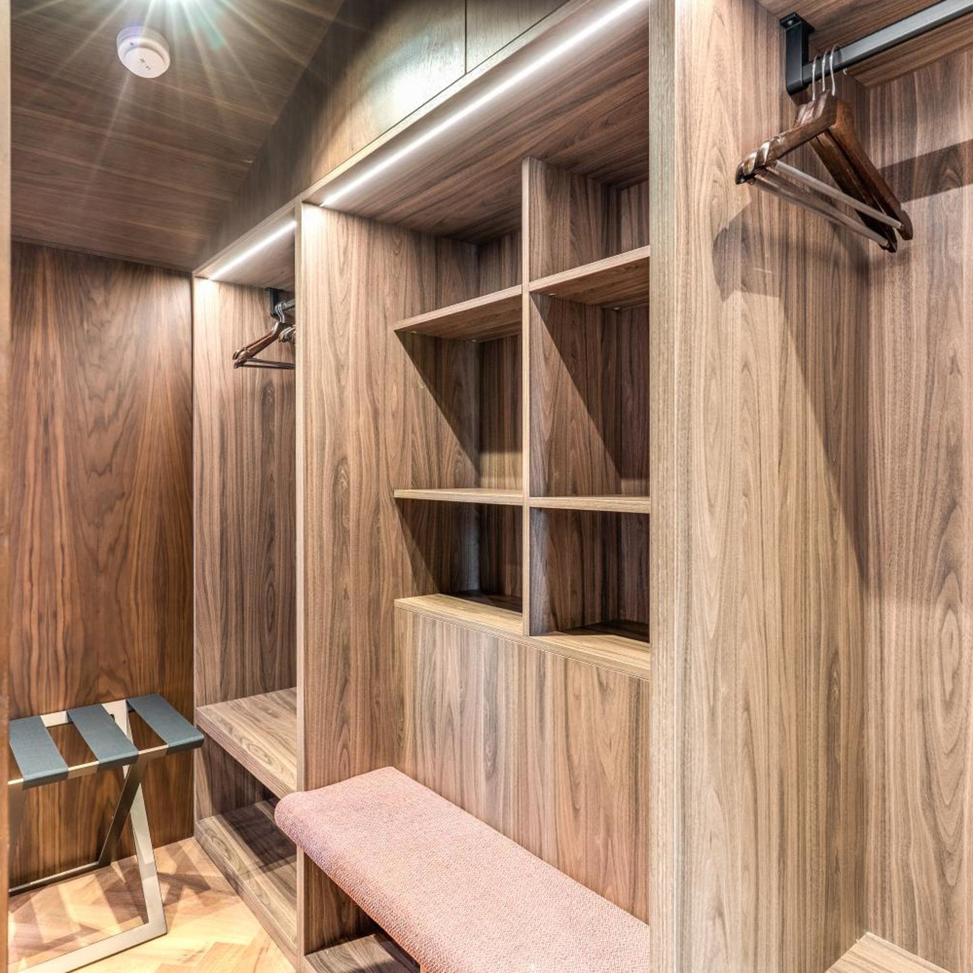 THE STEPS Hotel by Eitch Collection 24/50