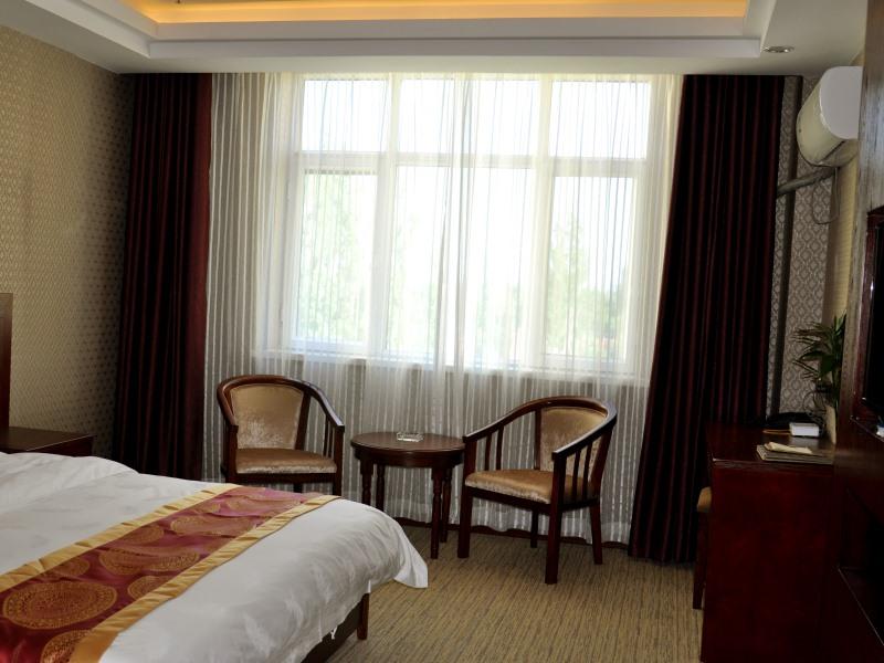 GreenTree Alliance Tacheng Wenqin Road Left Bank Of Sunshine Hotel 10/24