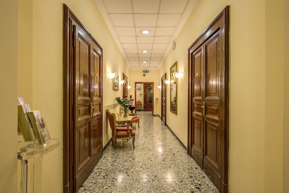 Hotel Labelle 87/91