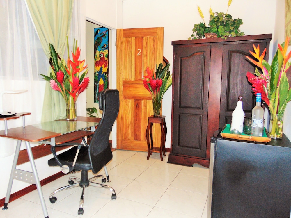 Casa Lima Bed & Breakfast 3/50