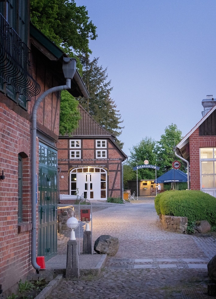 Helnan Reinstorf 60/64