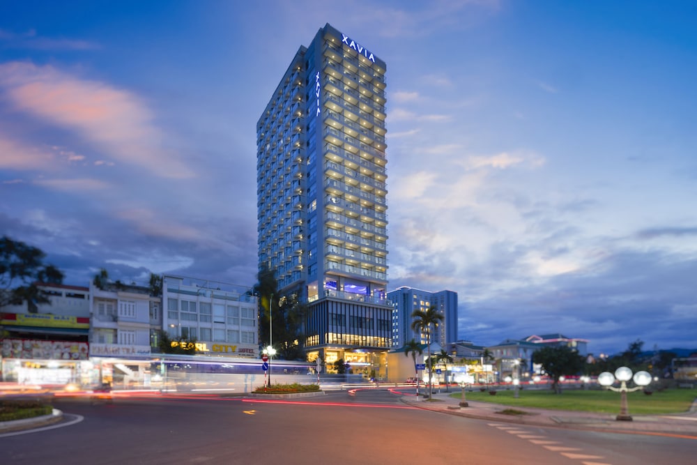 Xavia Hotel 3/72