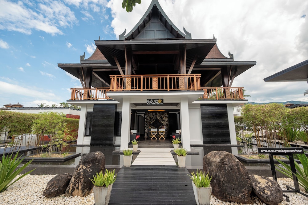 Aava Resort And Spa 2/66
