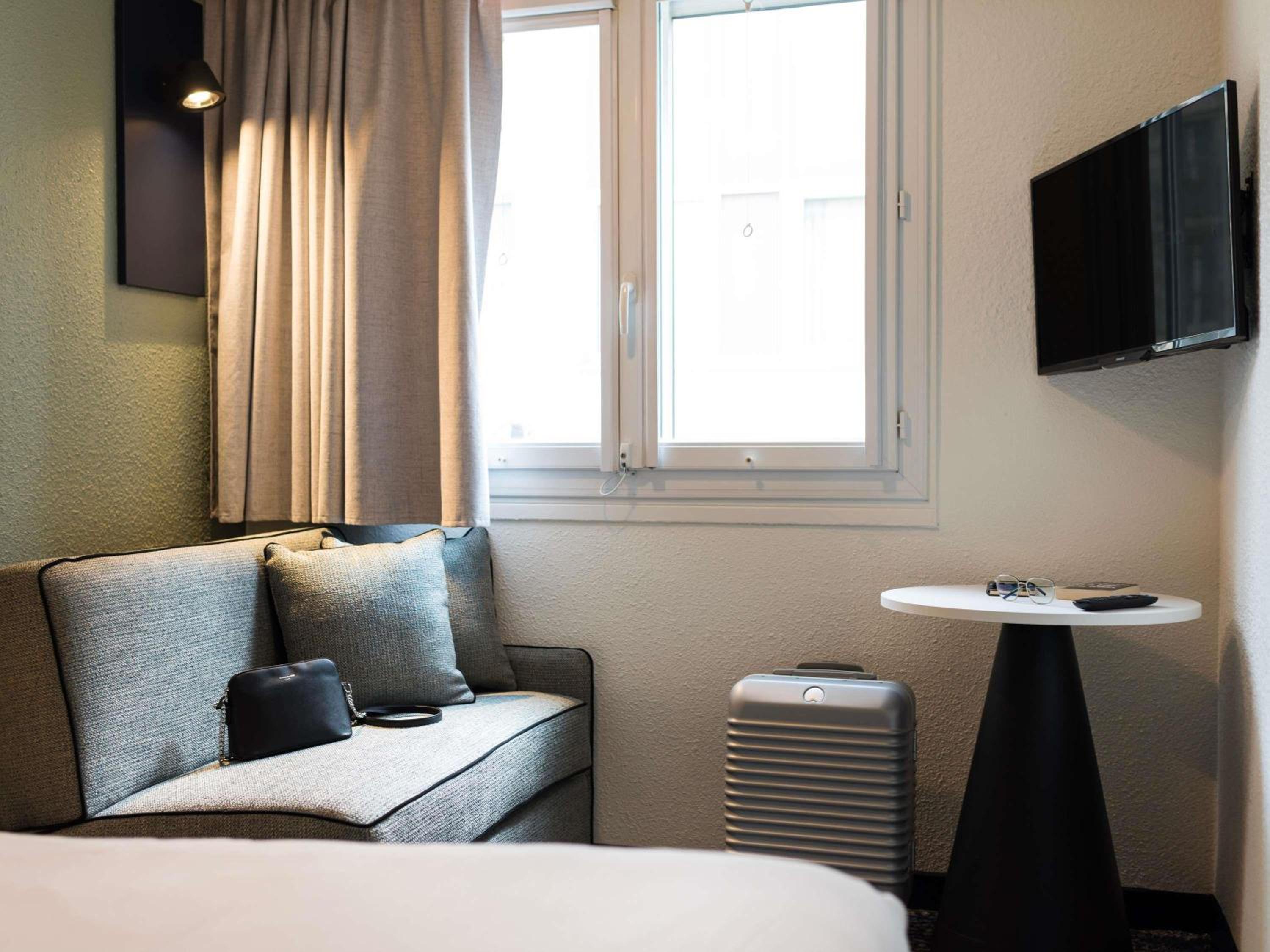 غرفة قياسية بسرير مزدوج وسرير فردي مع أريكة، ibis Paris Italie Tolbiac 13ème 5/7