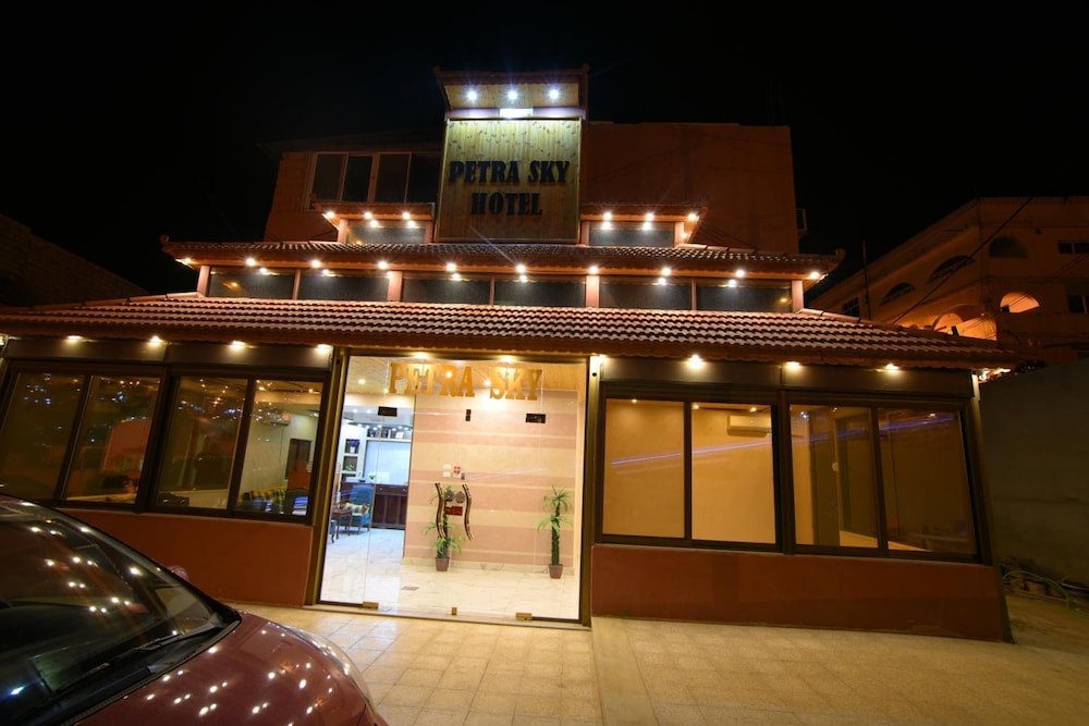 Petra Sky Hotel 1/50