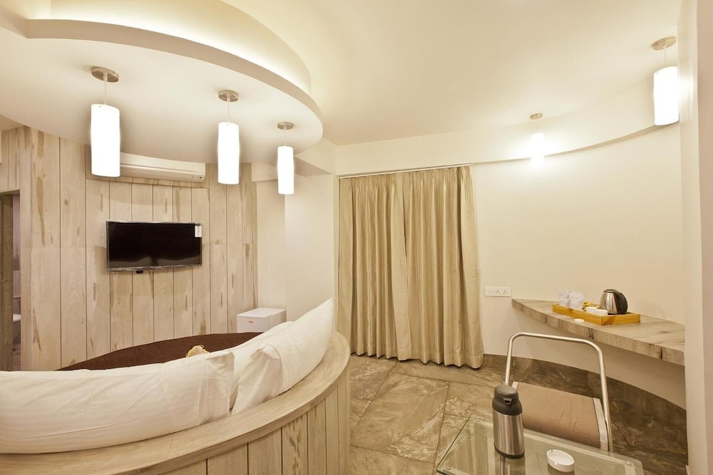 Hotel Scenaria 12/45