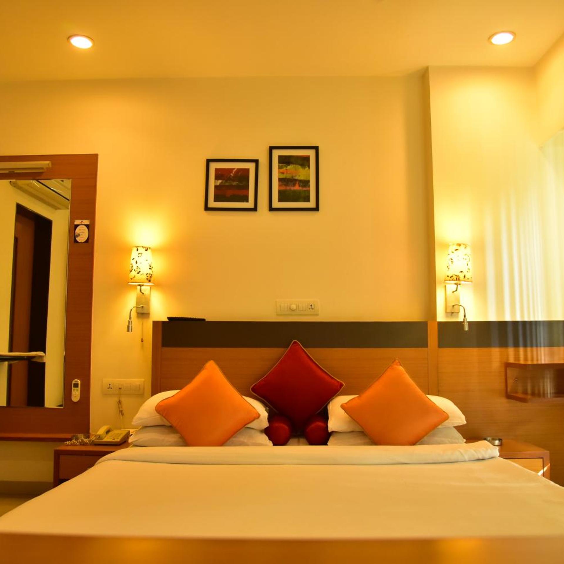 Hi 5 Hotel And Experience 20/39