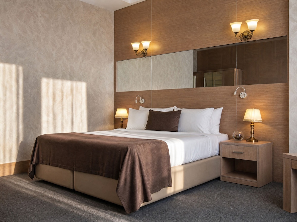Nobel Hotel 17/47