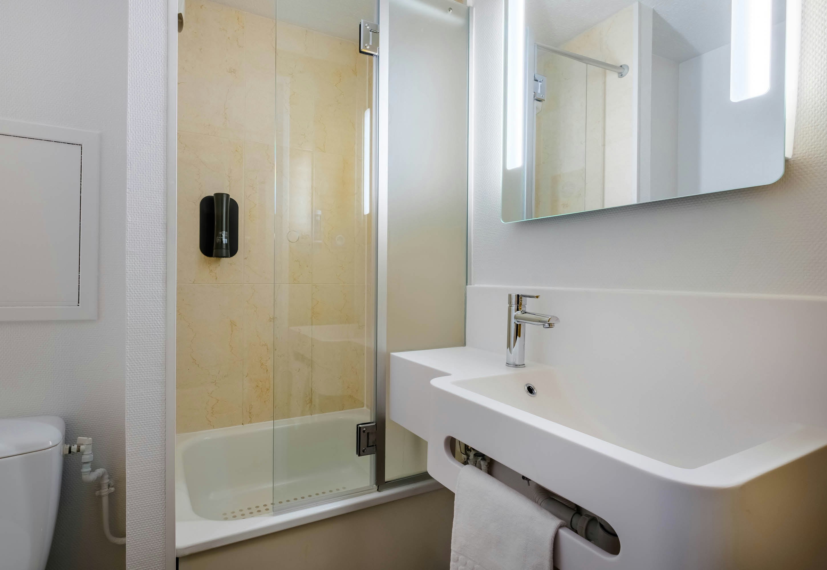 B&B HOTEL Frejus Puget-sur-Argens 37/37