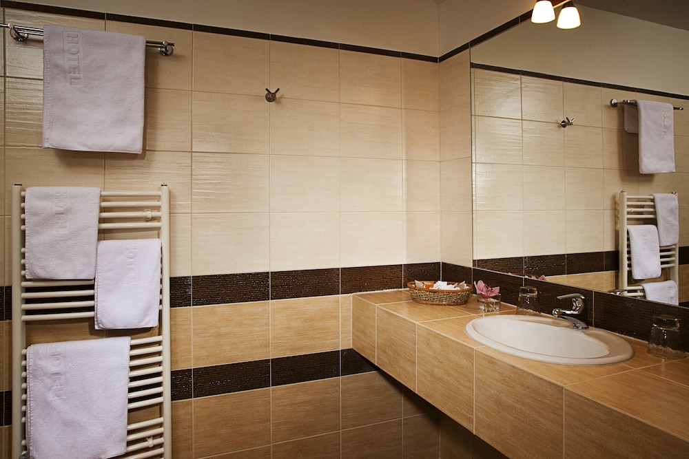 Dolce Villa Hotel 23/57