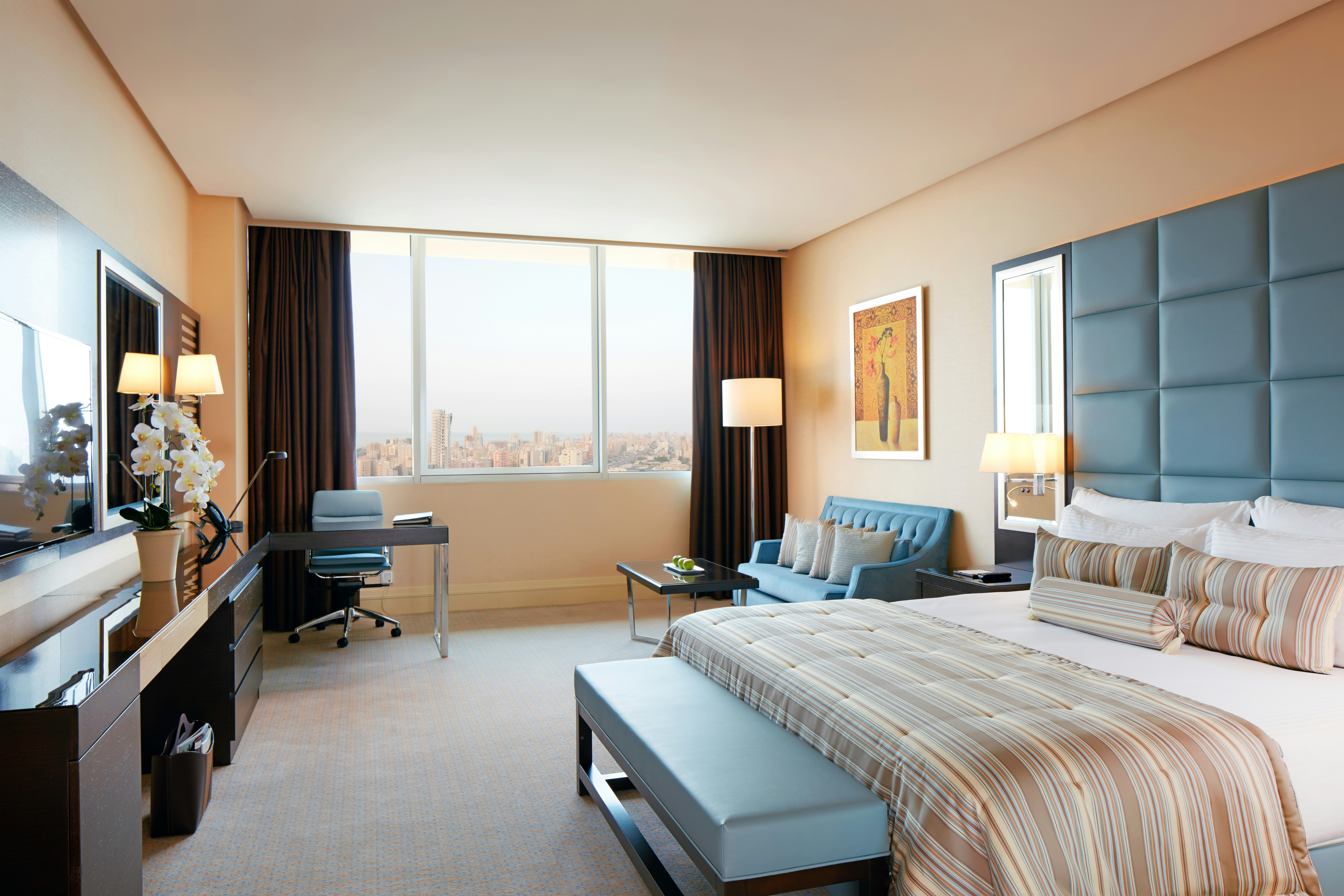 Executive Suite with One King Bed