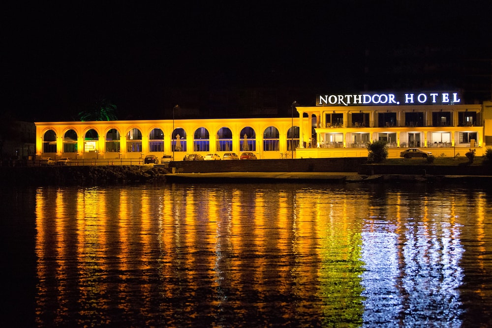 Northdoor Hotel 35/50