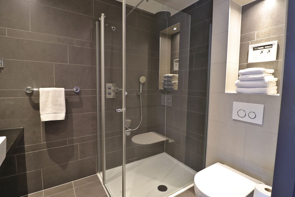 XO Hotels Park West 42/44