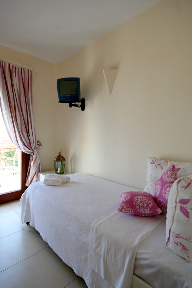Clara Hotel 14/61
